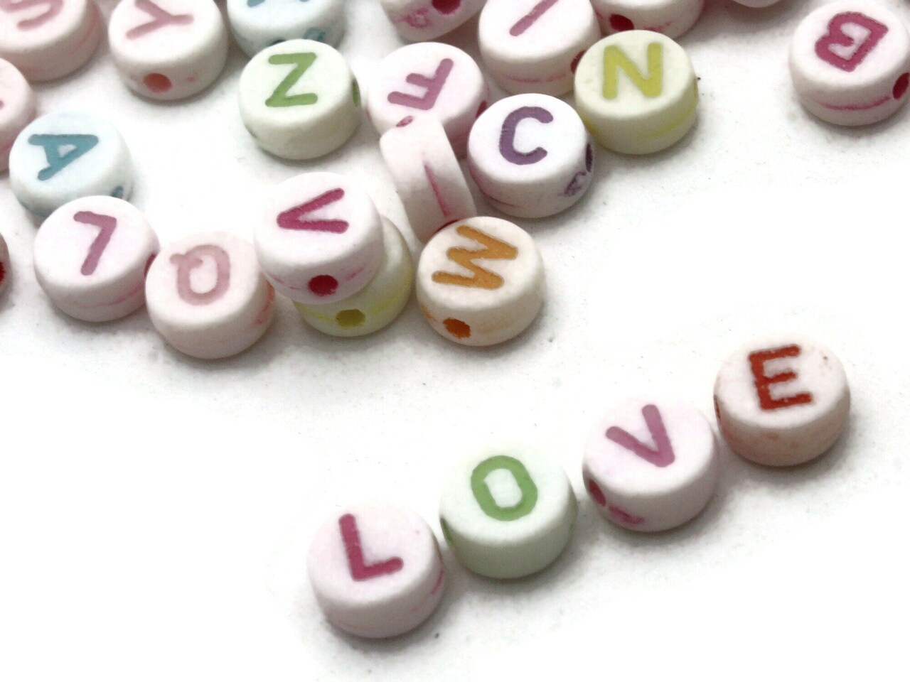 200 7mm Multicolor Alphabet Beads Plastic Flat Round Letter Beads Coin Beads